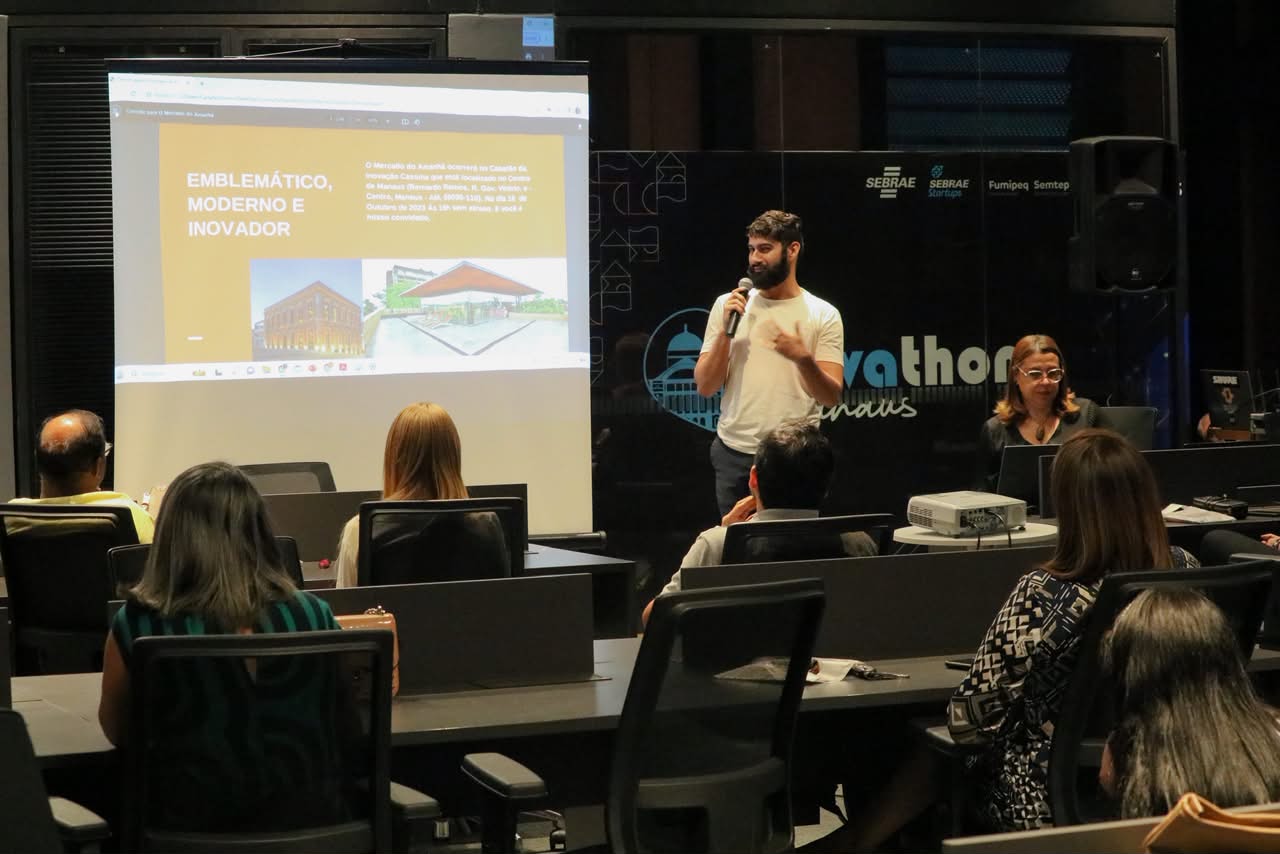 Curso de empreendedorismo conduzido pelo founder Moisés Bandeira